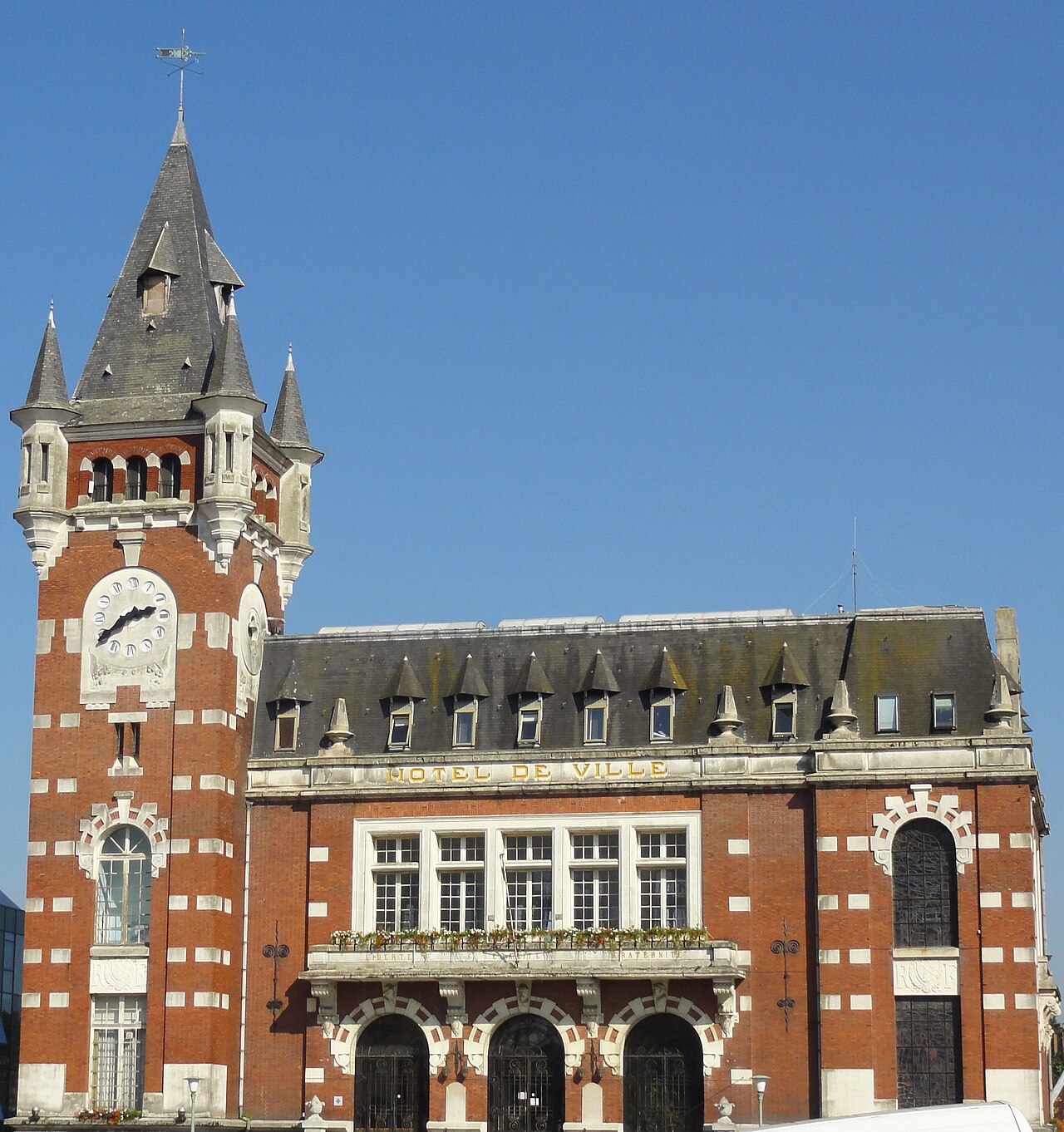 Mairie de Bruay-La-Buissiere