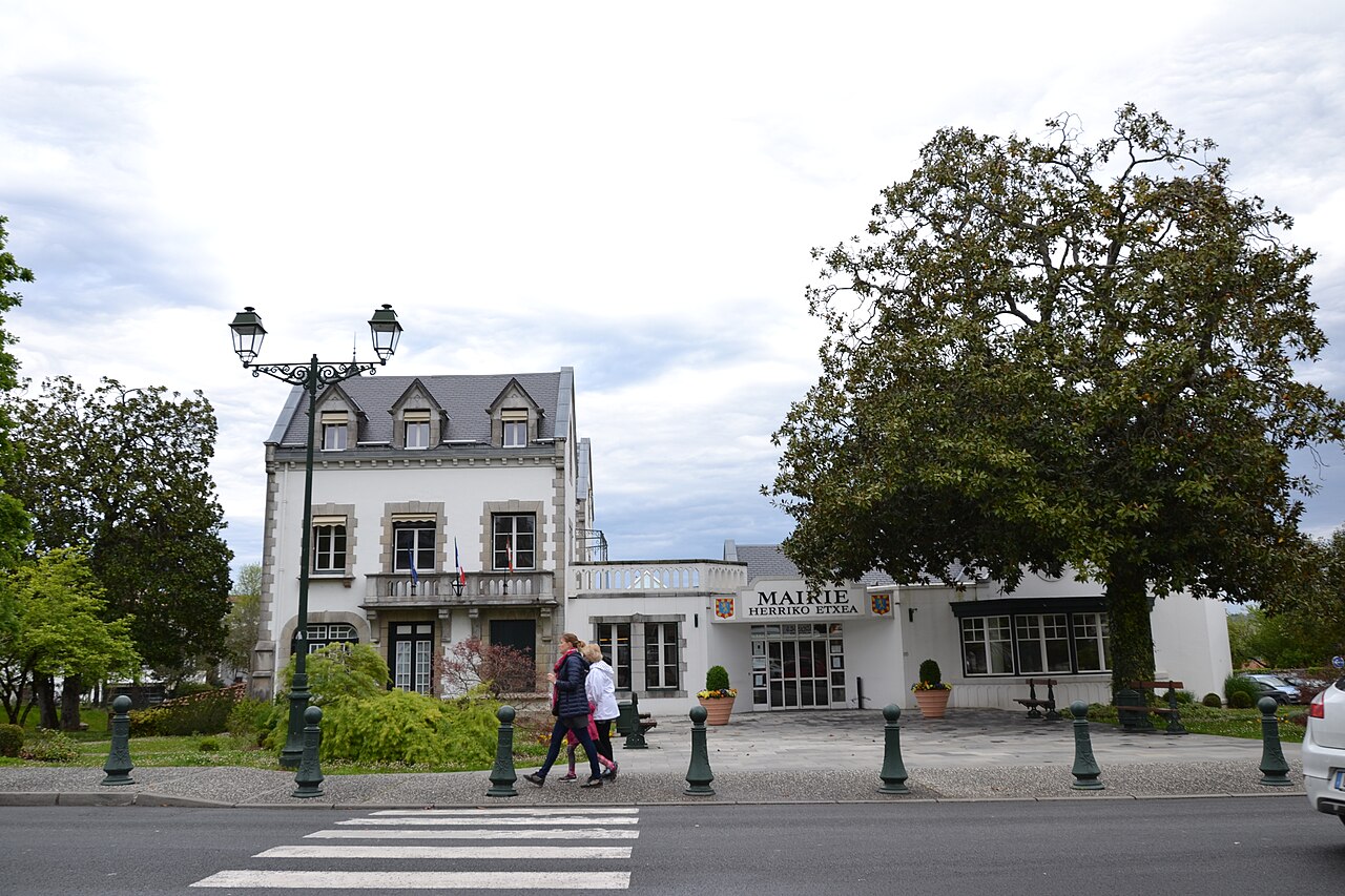 Mairie de Cambo-Les-Bains