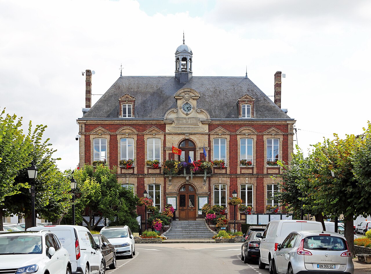 Mairie de Pacy-Sur-Eure